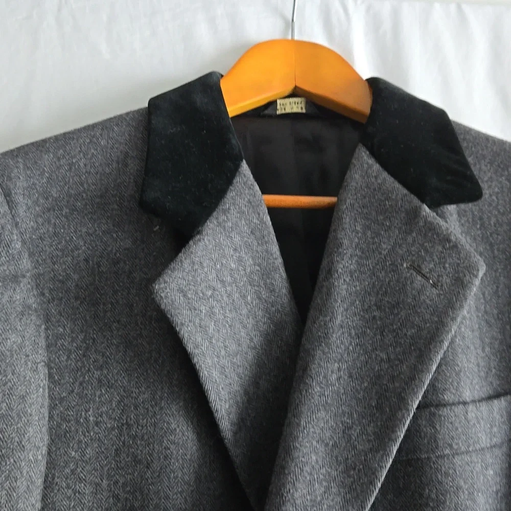 Coat - Picture 2 of 16